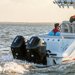 Mercury Marine gana el Premio a la Innovación por la nueva gama de motores fueraborda FourStroke V6 de 3,4 L.